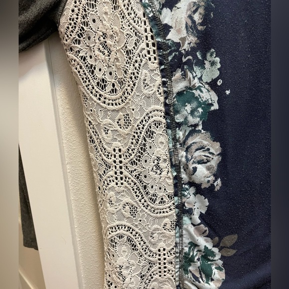 Jolt Grey/Blue/White Lace Long Sleeve Top - Picture 3 of 4
